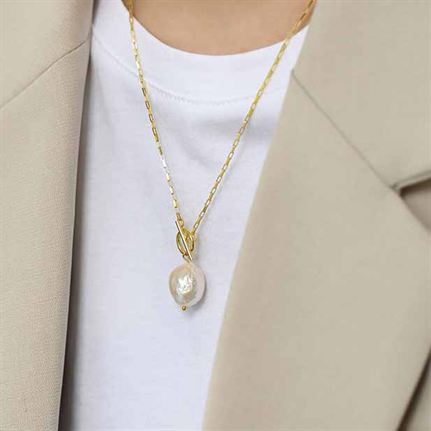 Irregular Natural Pearl Necklace