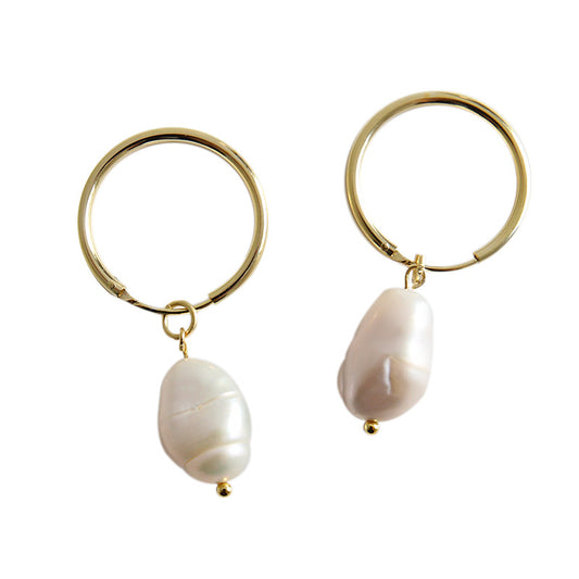 Dangling Pearl Earrings