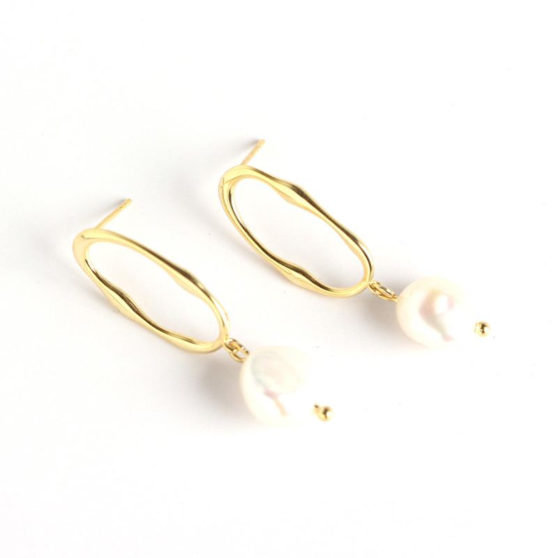 Modern Gold Earrings with Dangling Baroque Natural Pearl